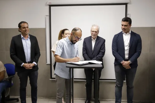 Prefeitura de Caruaru firma parceria com CIEE para ampliar oportunidades de estágio e aprendizagem profissional para jovens