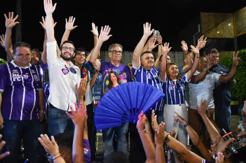 Antônio Moraes encerra campanha exaltando representatividade feminina e parceria com Raquel Lyra