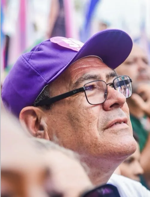 Coluna da terça-feira: Mano Medeiros consolida força político-eleitoral no estado após vitória nas urnas de Andrea Medeiros e Raquel Lyra