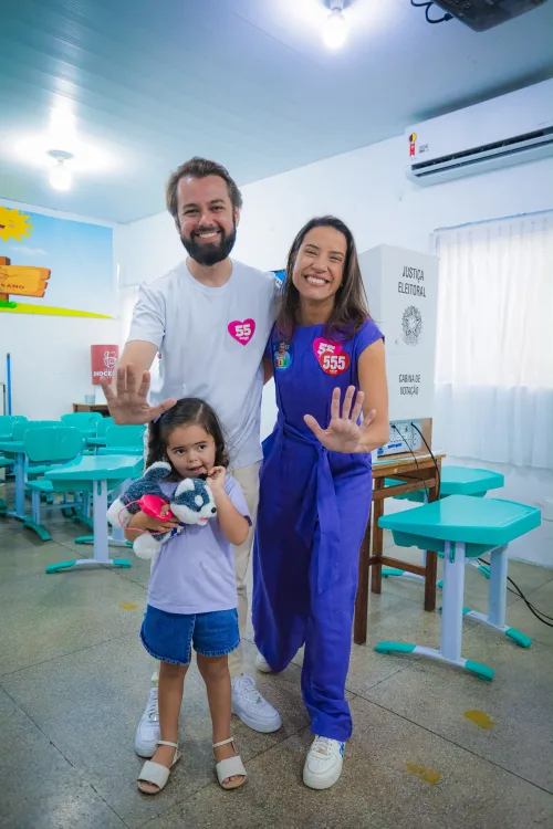 Governadora Raquel Lyra acompanha voto de André Teixeira em Caruaru