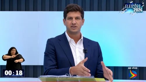 João Campos promete reajustar PJES e garantir aumento anual aos policiais militares de Pernambuco