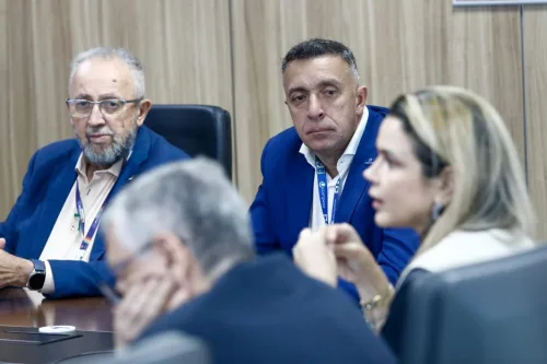 SRHS participa de reunião preparatória para a Copa do Mundo Feminina da FIFA 2027 em Pernambuco