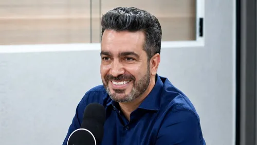 Leonardo Avalanche renuncia a candidatura presidencial
