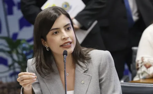 Tabata atualiza estado de saúde da mãe: "Milagre ter sobrevivido"
