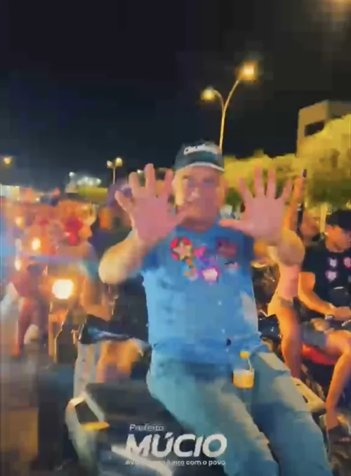 Múcio leva milhares às ruas em grande carreata de apoio a Lula e Raquel em Parnamirim