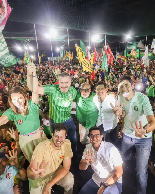 Em Beberibe, João Campos compara gestões e diz que vai “botar o Estado para funcionar”