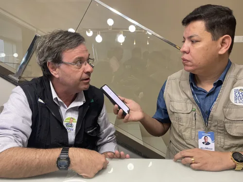 “Não tem um adesivo de Flávio Bolsonaro para fazer um xarope”, alerta Gilson Machado Neto