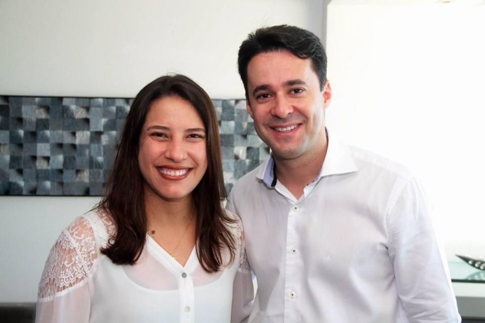 Cautela e discrição aproximou Raquel Lyra de Anderson Ferreira