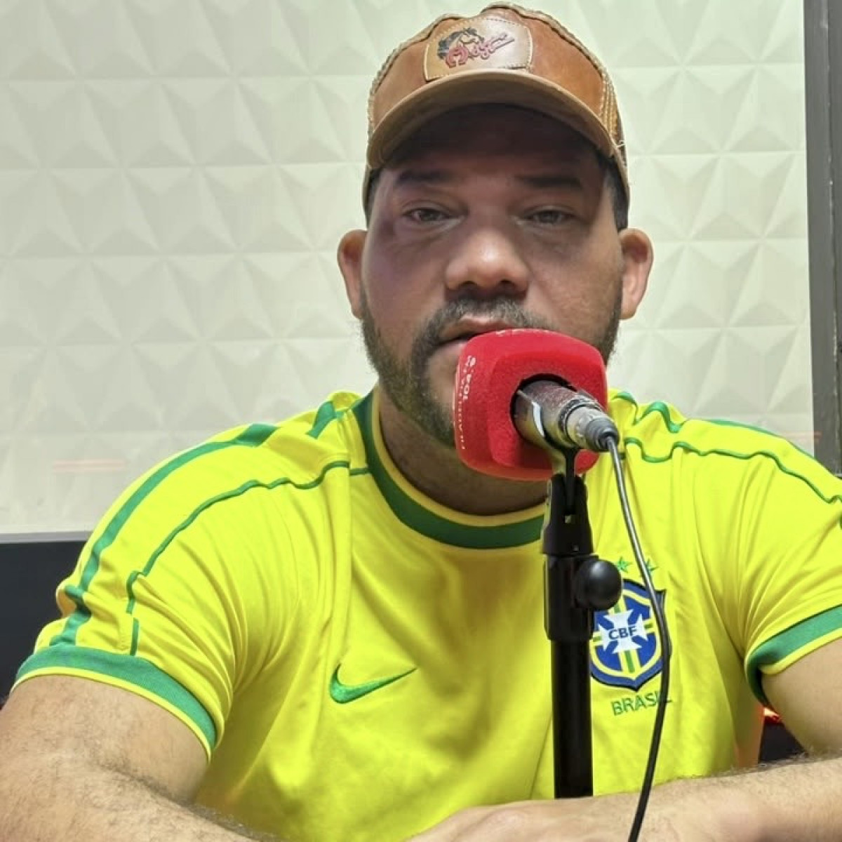 "Me recusei a indicar cargos para continuar fiscalizando o governo na Alepe", disse Abimael Santos
