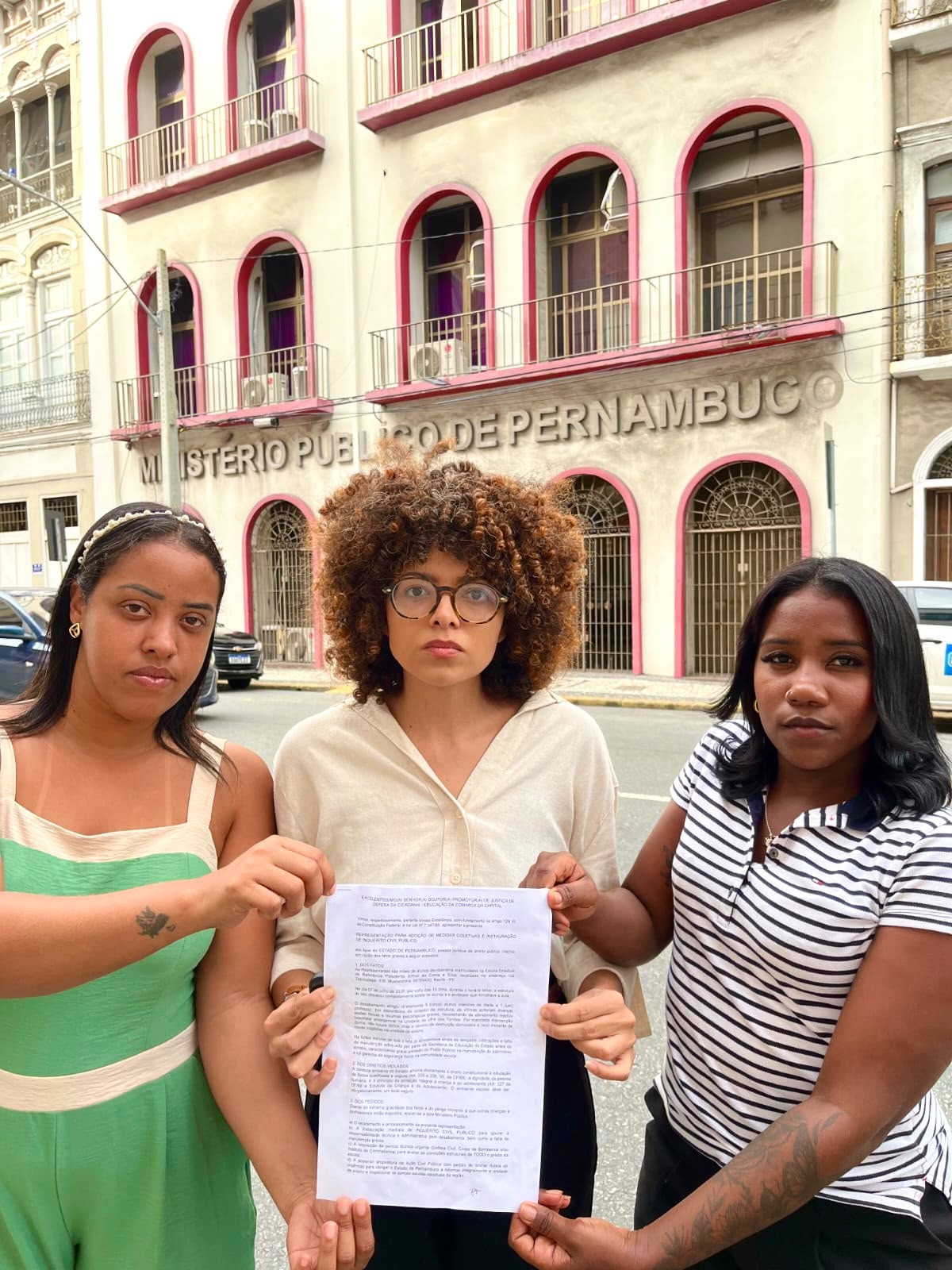 Após representação de Ste Vilela, Ministério Público cobra explicações do Governo de Pernambuco sobre desabamento de teto em escola estadual