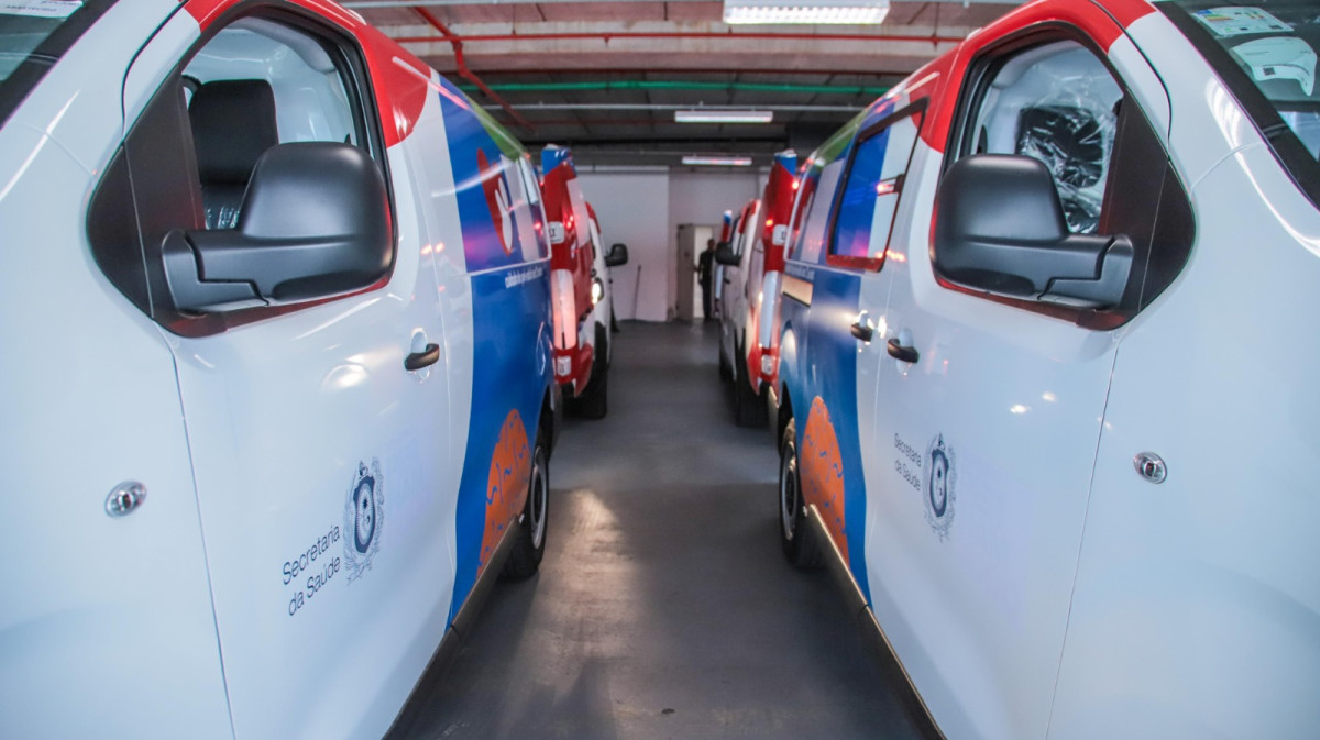 Governo de Pernambuco entrega 43 ambulâncias a municípios do Estado
