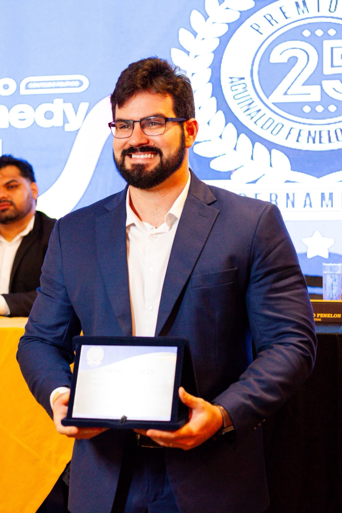 César Ramos recebe Prêmio Top 25 como Destaque na Política 2026