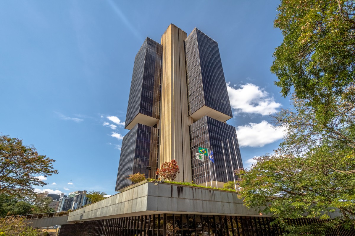 Alta dos juros coloca Brasil na contramão das maiores economias do mundo
