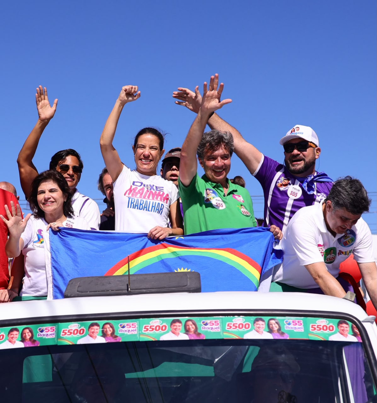 Litoral Norte mostra força em grande carreata com Raquel Lyra e Guilherme Uchôa Jr.