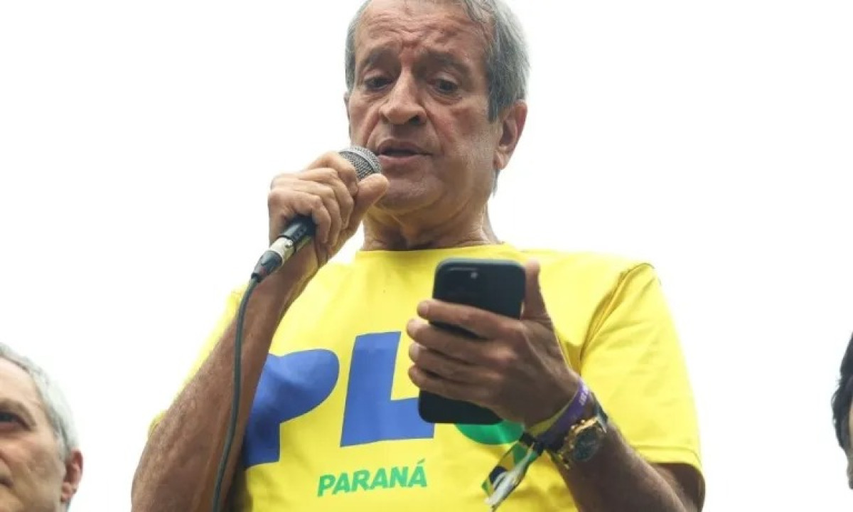 Republicanos cobra reciprocidade do PL para fechar aliança com Flávio