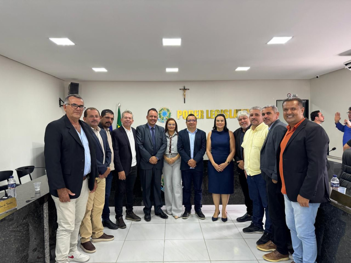 Câmara de Lagoa dos Gatos aprova contas de 2024 do Prefeito Stênio Fernandes.